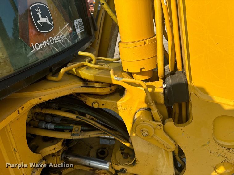 image for item EE7600 2005 John Deere 310G backhoe