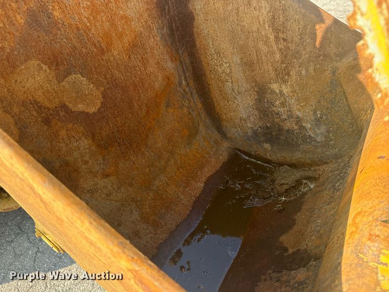 image for item EE7600 2005 John Deere 310G backhoe