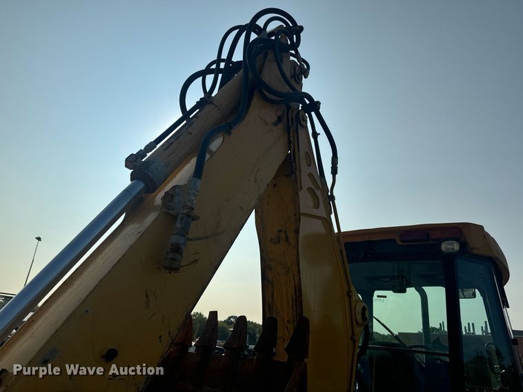 image for item EE7600 2005 John Deere 310G backhoe
