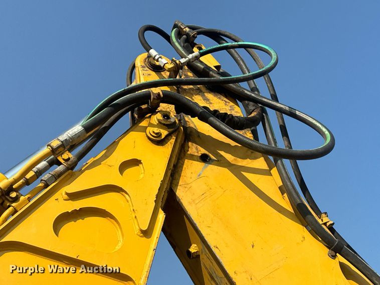 image for item EE7600 2005 John Deere 310G backhoe