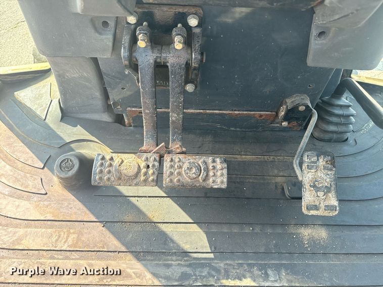 image for item EE7600 2005 John Deere 310G backhoe