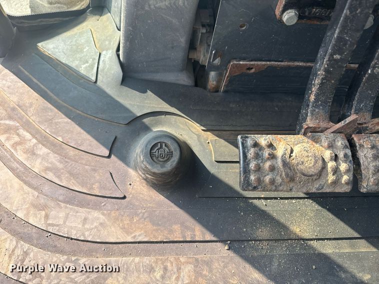 image for item EE7600 2005 John Deere 310G backhoe