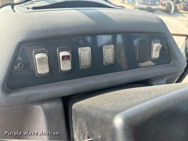 image for item EE7600 2005 John Deere 310G backhoe