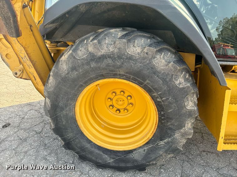 image for item EE7600 2005 John Deere 310G backhoe