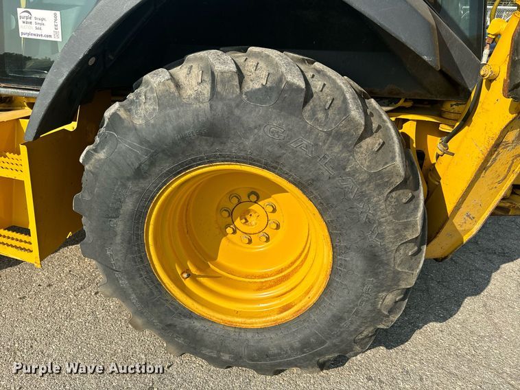 image for item EE7600 2005 John Deere 310G backhoe