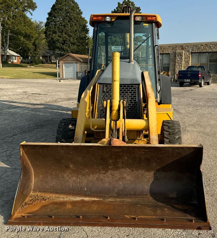 image for item EE7601 2005 John Deere 310G backhoe