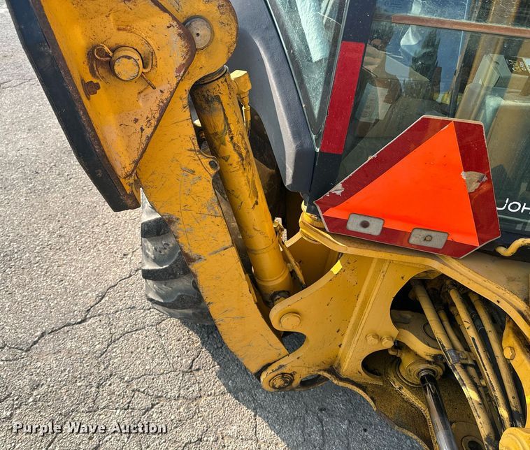 image for item EE7601 2005 John Deere 310G backhoe