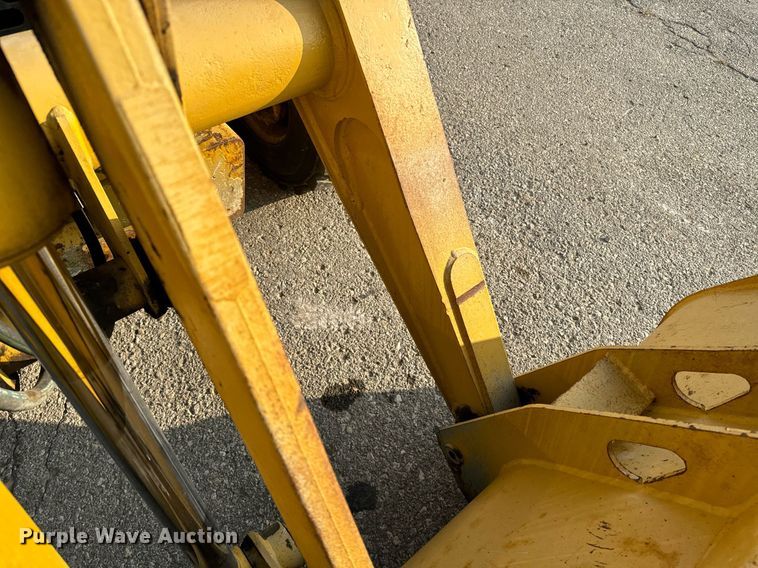 image for item EE7601 2005 John Deere 310G backhoe