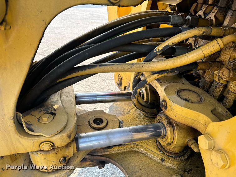 image for item EE7601 2005 John Deere 310G backhoe