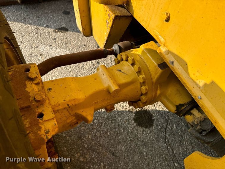 image for item EE7601 2005 John Deere 310G backhoe