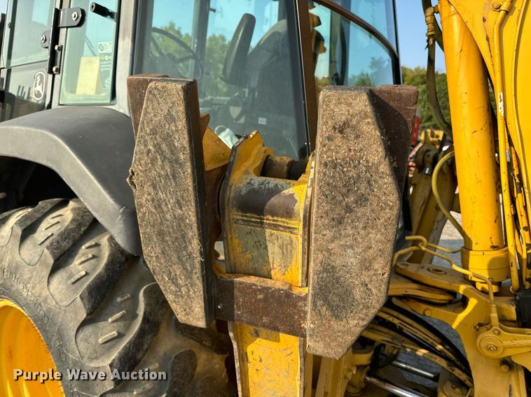 image for item EE7601 2005 John Deere 310G backhoe
