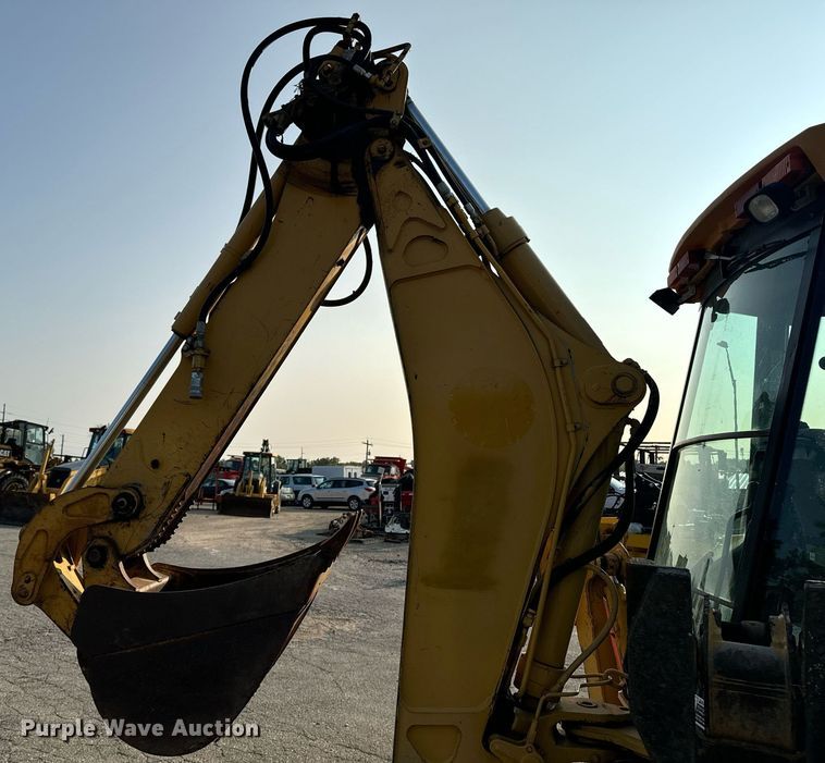 image for item EE7601 2005 John Deere 310G backhoe