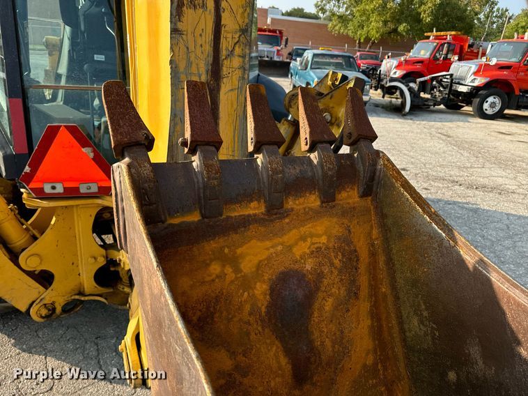 image for item EE7601 2005 John Deere 310G backhoe