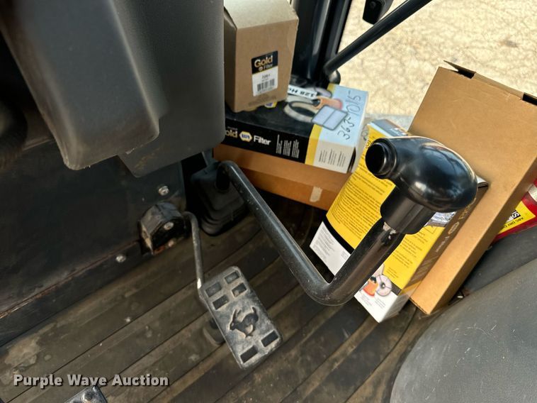 image for item EE7601 2005 John Deere 310G backhoe