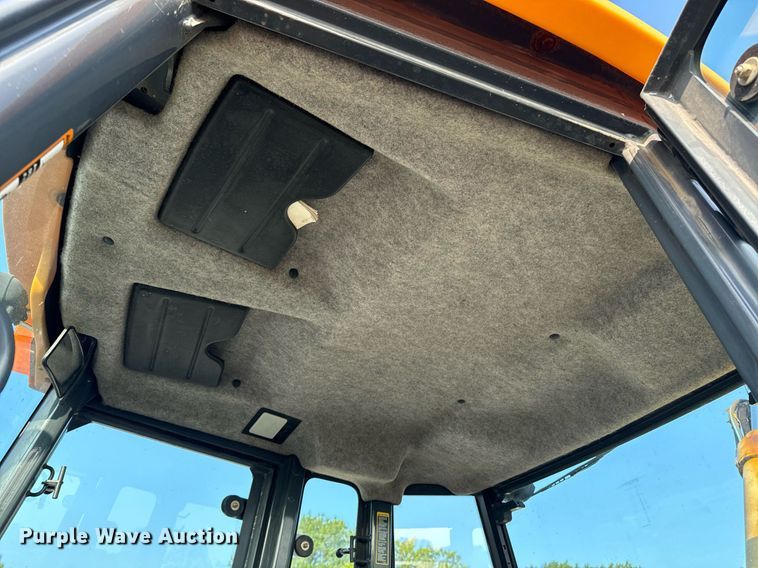 image for item EE7601 2005 John Deere 310G backhoe