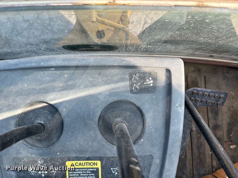 image for item EE7601 2005 John Deere 310G backhoe