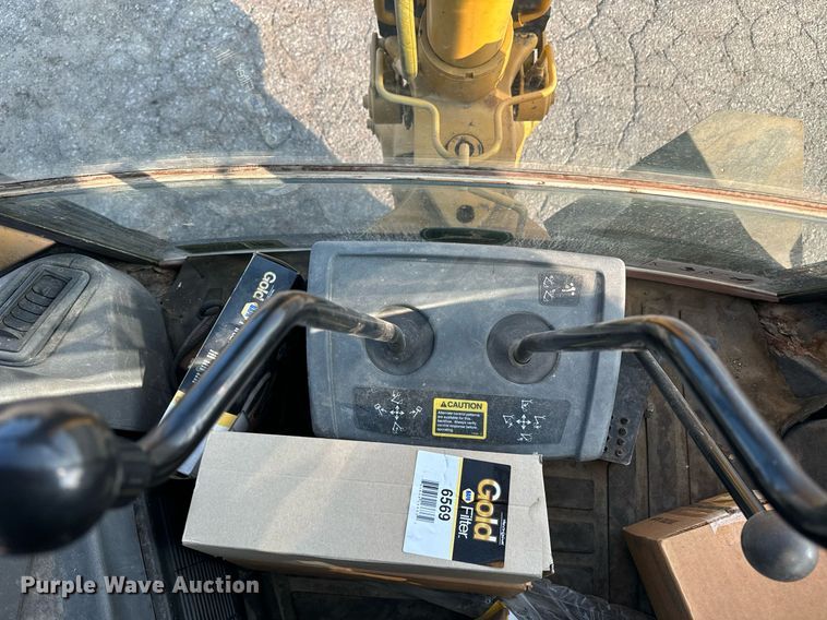 image for item EE7601 2005 John Deere 310G backhoe