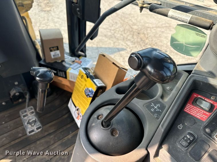 image for item EE7601 2005 John Deere 310G backhoe