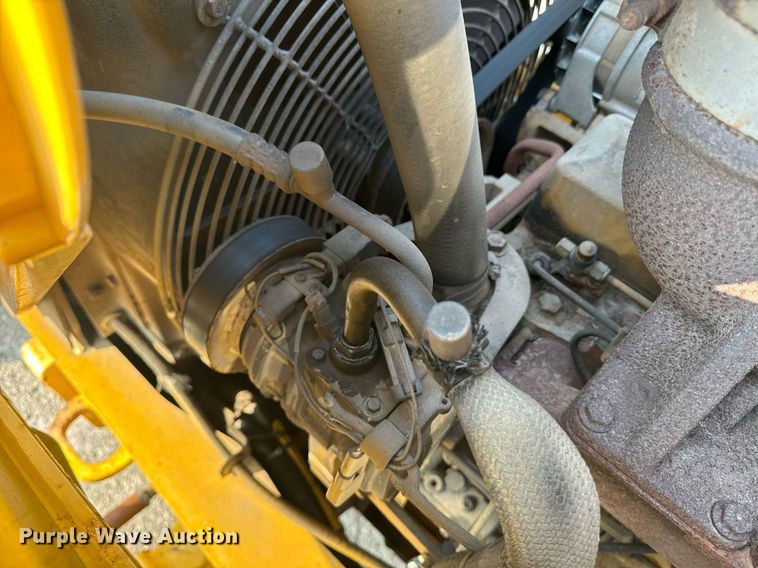 image for item EE7601 2005 John Deere 310G backhoe