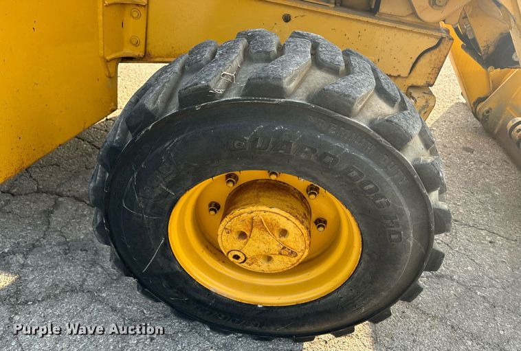 image for item EE7601 2005 John Deere 310G backhoe