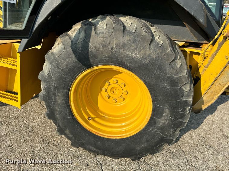 image for item EE7601 2005 John Deere 310G backhoe