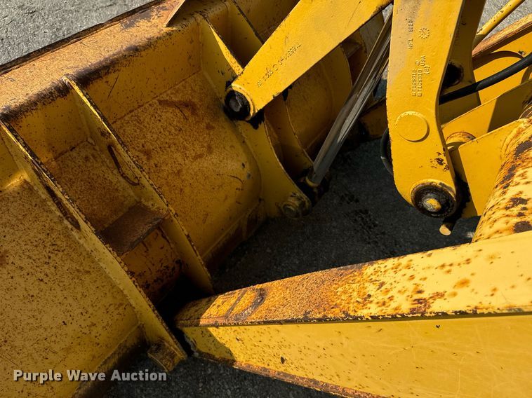 image for item EE7602 2005 John Deere 310G backhoe