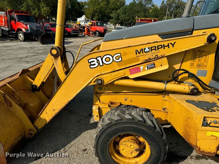 image for item EE7602 2005 John Deere 310G backhoe