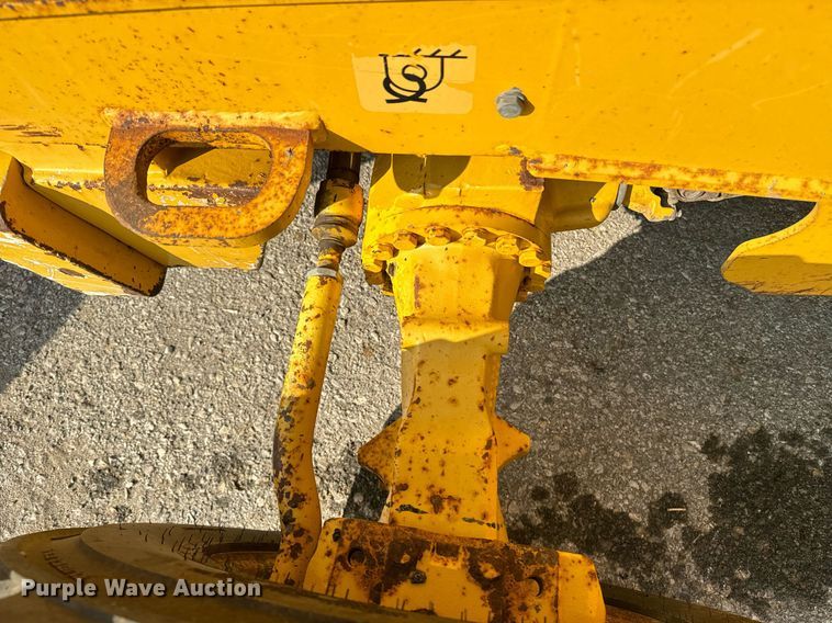 image for item EE7602 2005 John Deere 310G backhoe