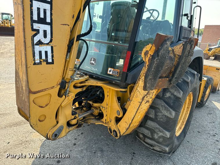 image for item EE7602 2005 John Deere 310G backhoe