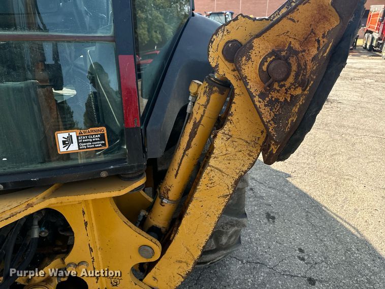 image for item EE7602 2005 John Deere 310G backhoe