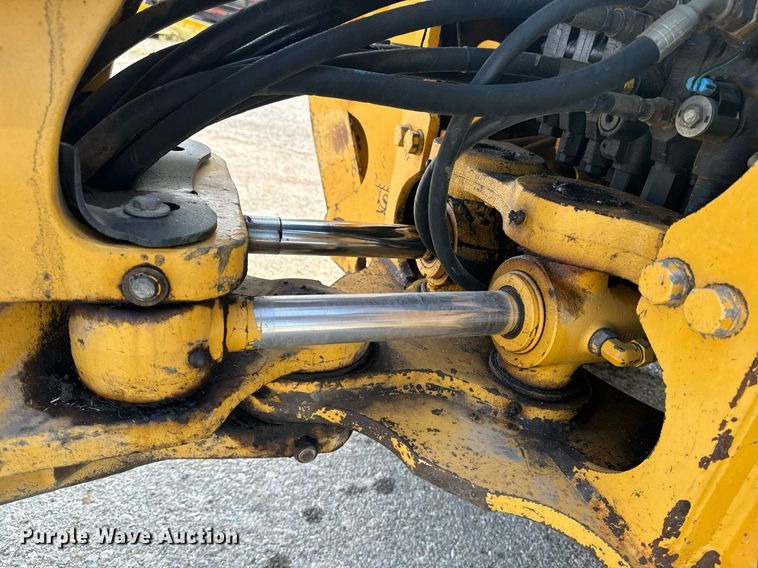 image for item EE7602 2005 John Deere 310G backhoe