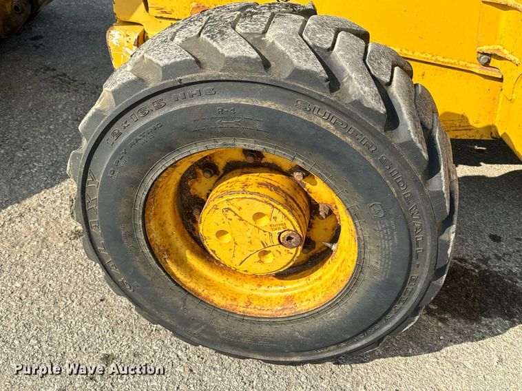 image for item EE7602 2005 John Deere 310G backhoe