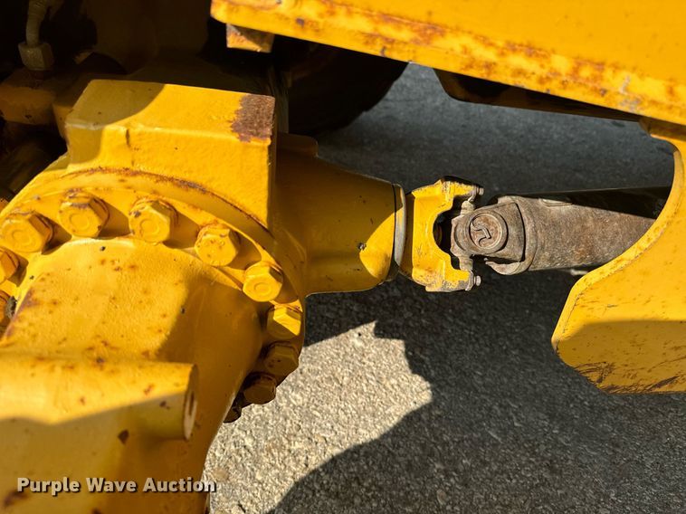 image for item EE7602 2005 John Deere 310G backhoe