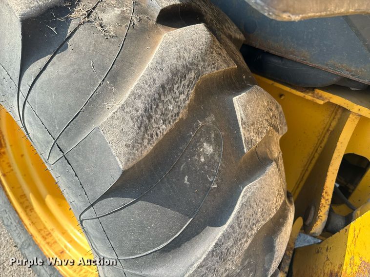 image for item EE7602 2005 John Deere 310G backhoe