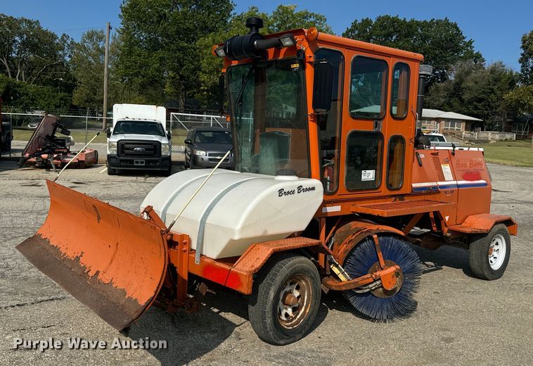 image for item EE7603 2012 Broce RTC 350 broom