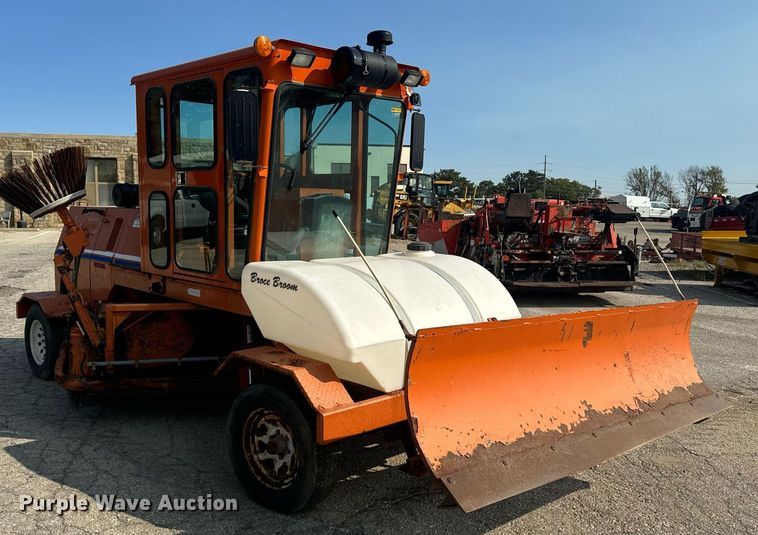 image for item EE7603 2012 Broce RTC 350 broom