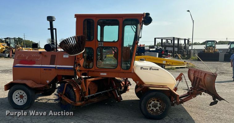 image for item EE7603 2012 Broce RTC 350 broom