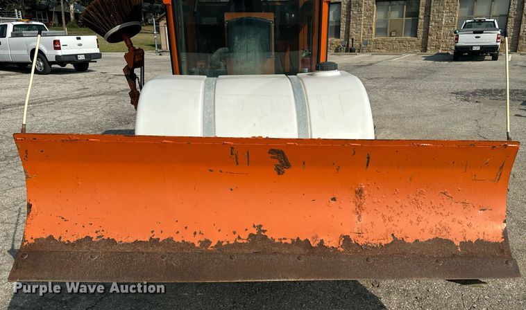 image for item EE7603 2012 Broce RTC 350 broom