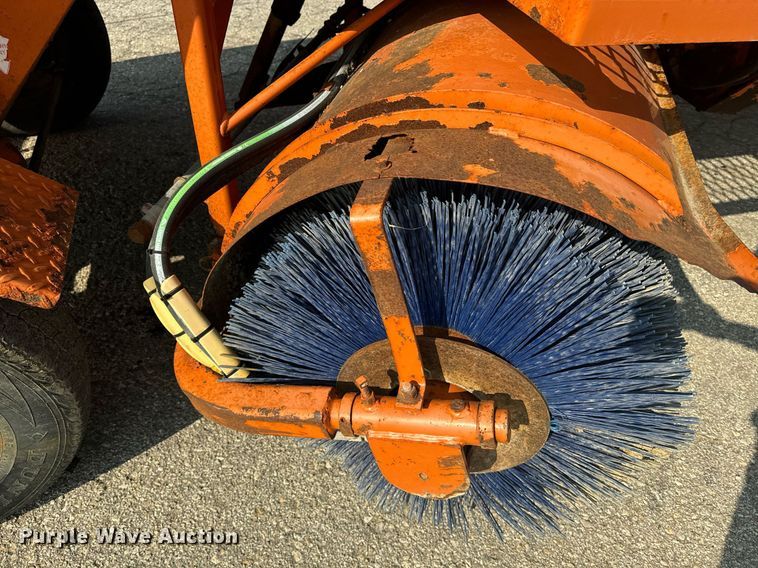 image for item EE7603 2012 Broce RTC 350 broom