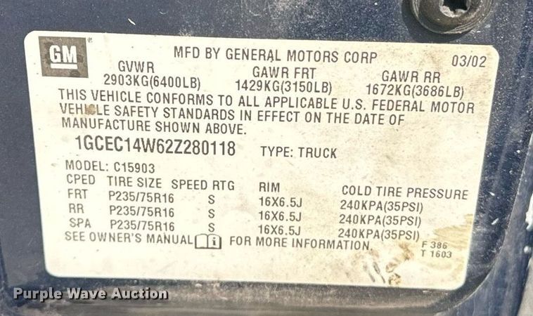 image for item EE7605 2002 Chevrolet Silverado 1500 pickup truck