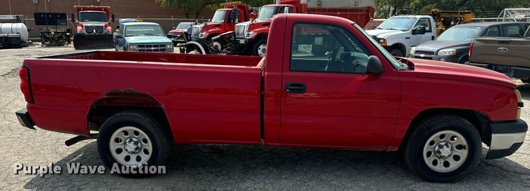 image for item EE7607 2006 Chevrolet Silverado 1500 pickup truck