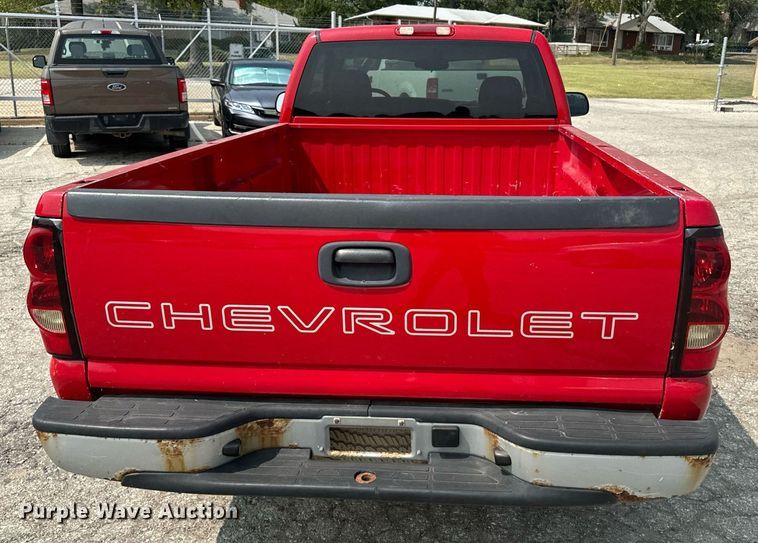 image for item EE7607 2006 Chevrolet Silverado 1500 pickup truck