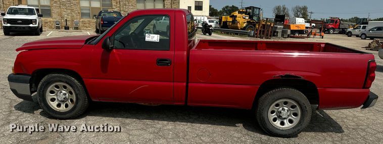 image for item EE7607 2006 Chevrolet Silverado 1500 pickup truck