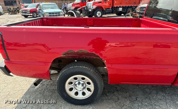 image for item EE7607 2006 Chevrolet Silverado 1500 pickup truck