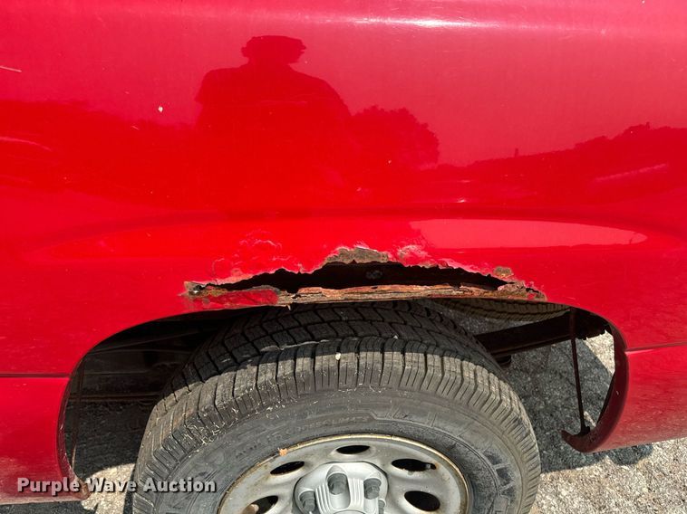 image for item EE7607 2006 Chevrolet Silverado 1500 pickup truck