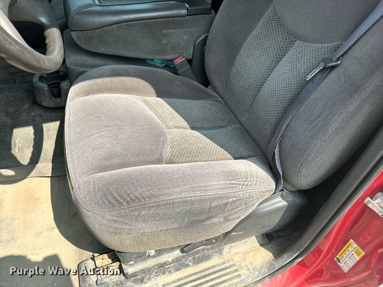 image for item EE7607 2006 Chevrolet Silverado 1500 pickup truck