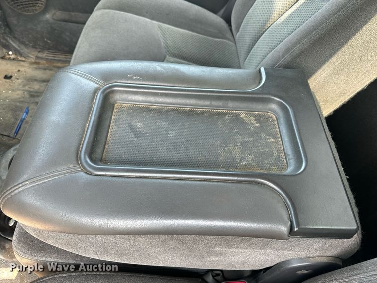 image for item EE7607 2006 Chevrolet Silverado 1500 pickup truck