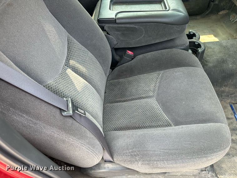 image for item EE7607 2006 Chevrolet Silverado 1500 pickup truck