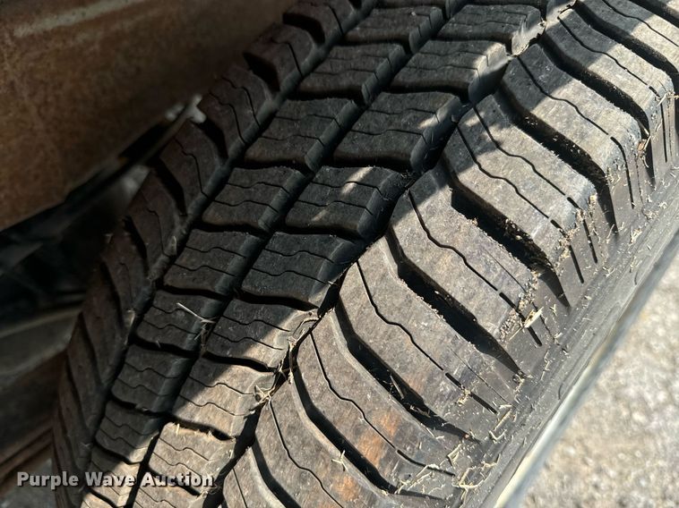 image for item EE7607 2006 Chevrolet Silverado 1500 pickup truck