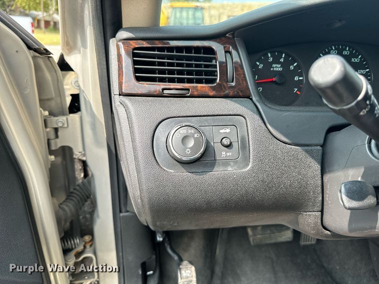 image for item EE7608 2012 Chevrolet Impala LS 